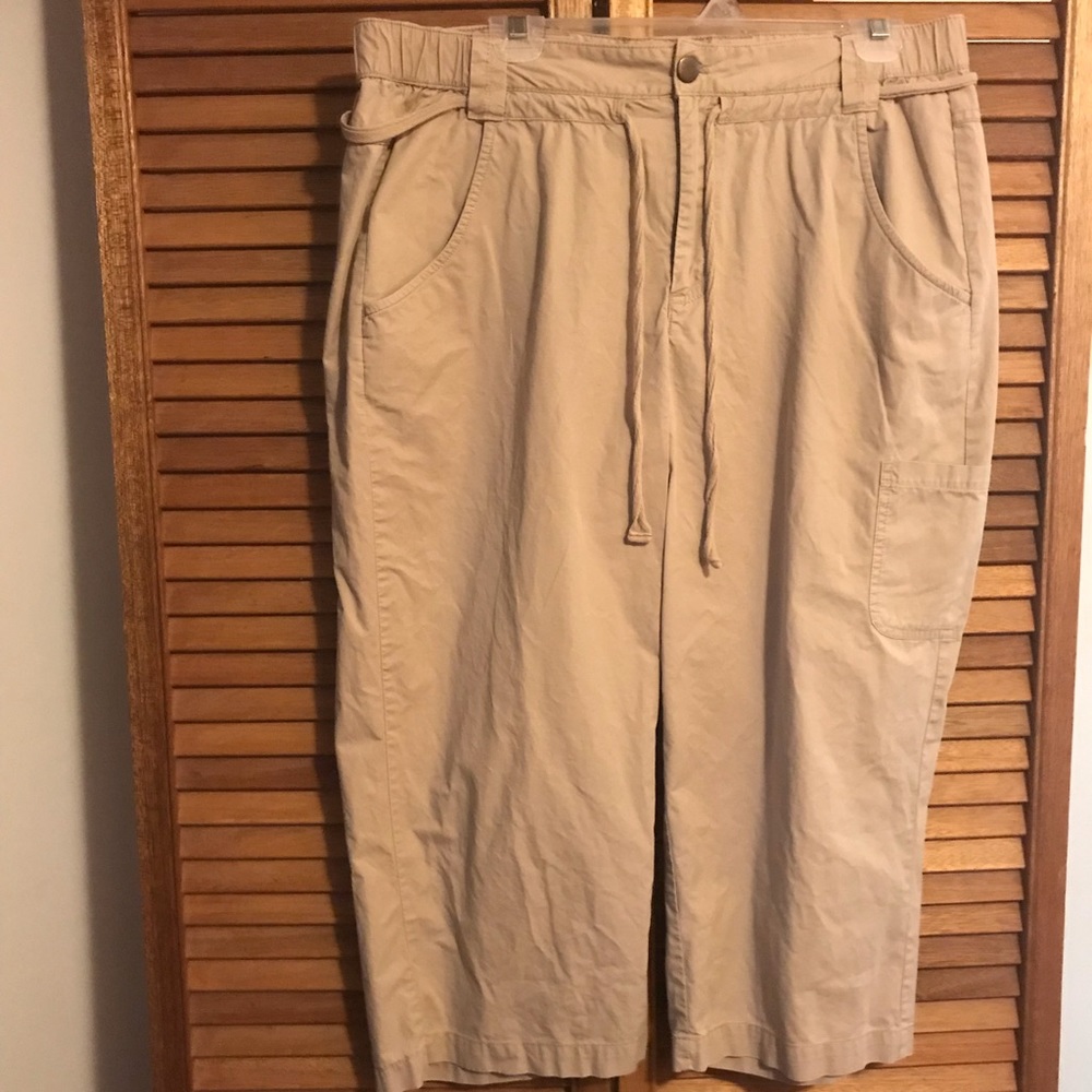 Drawstring Capris